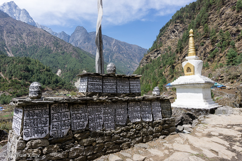 Stupa in Nurning/Cahuthawa