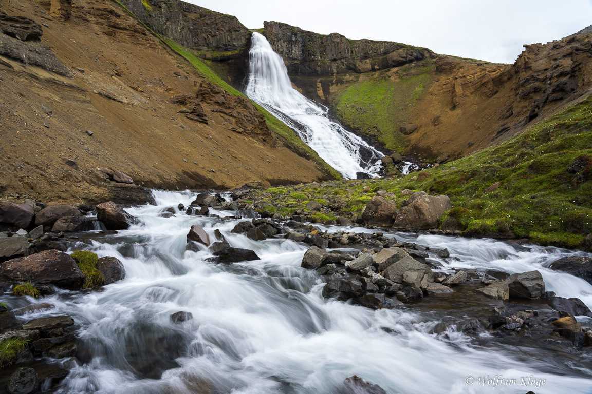 Wasserfall an der 1, östlich vom Rjukandi-Wasserfall